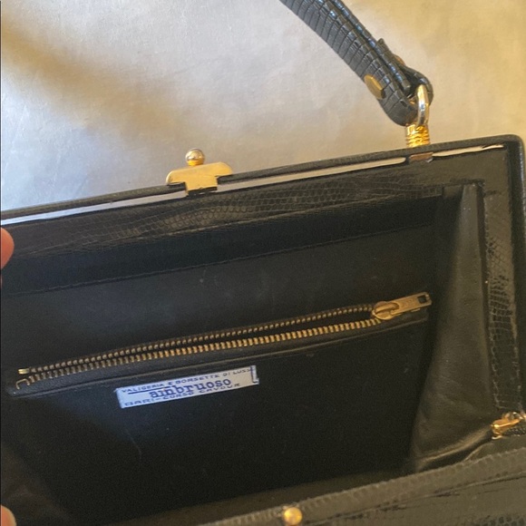 Vintage Elegant Luxury Black Handbag - Picture 8 of 10